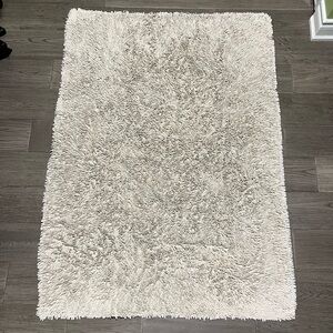 White Grey Large Fluffy Rug